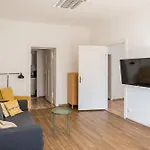Stylish Apartment In Convinient Location